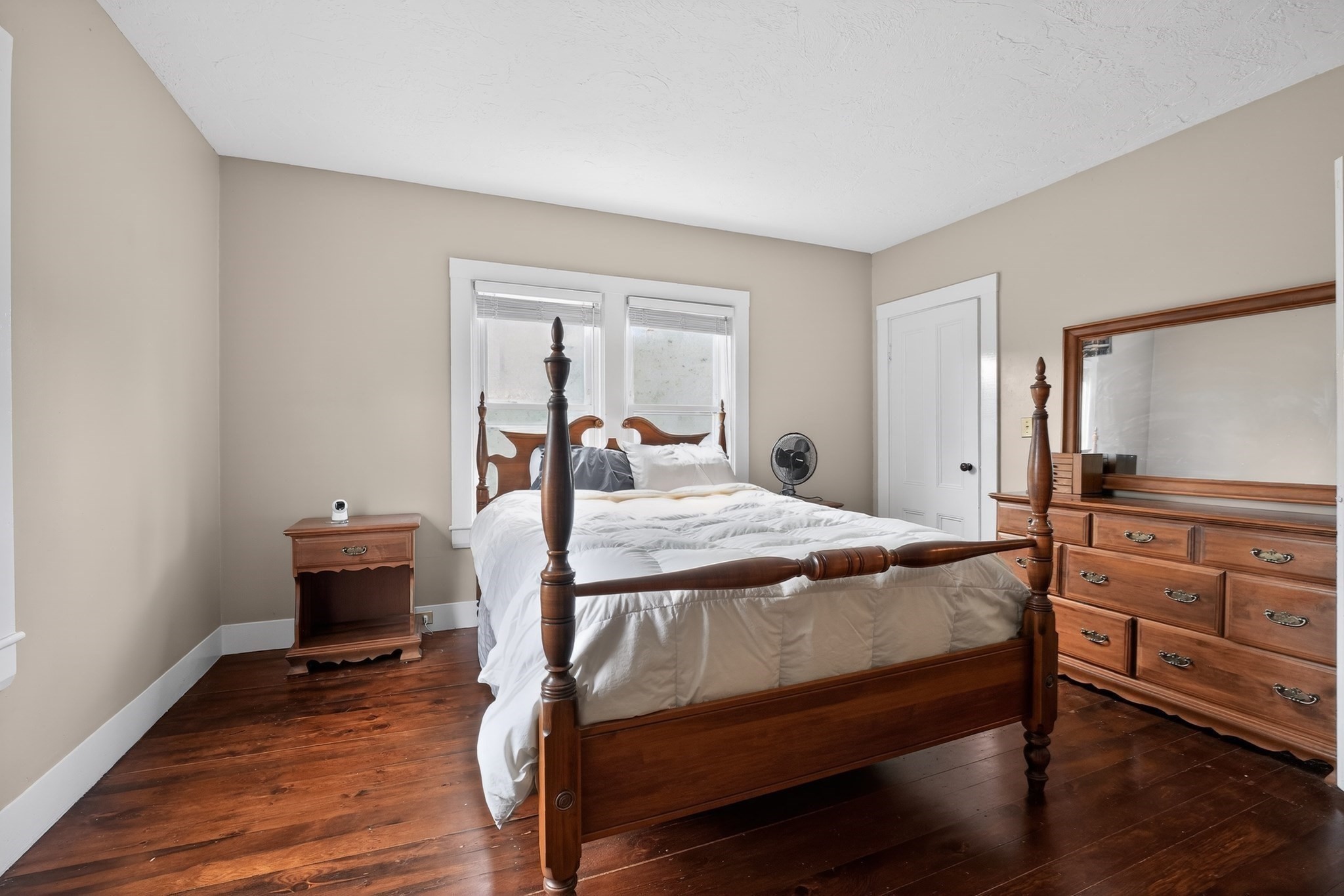 32 Grant Avenue Property Photo 25