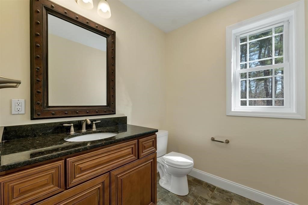 142 Worcester Road Property Photo 9