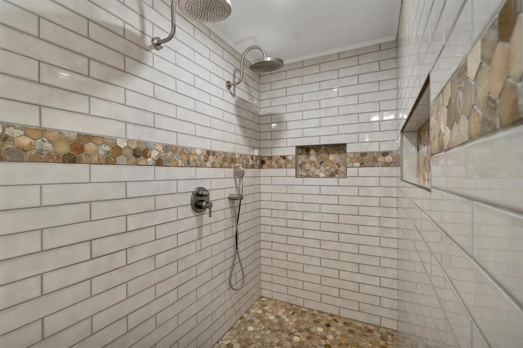 142 Worcester Road Property Photo 12