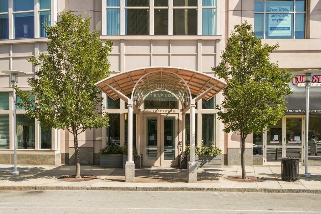 100 Belvidere St # 4C Property Photo 1