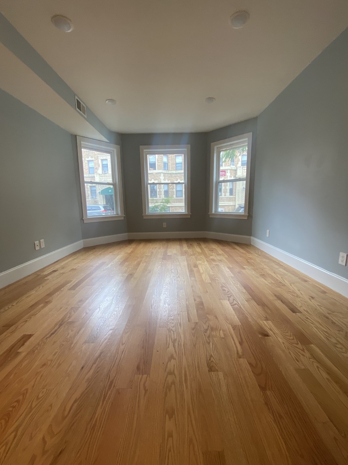 186 Kelton St # 1a Property Photo 3