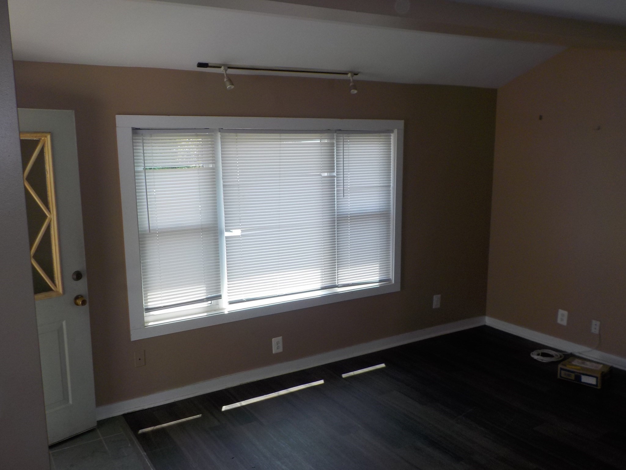 85 Maplewood Ave Property Photo 24