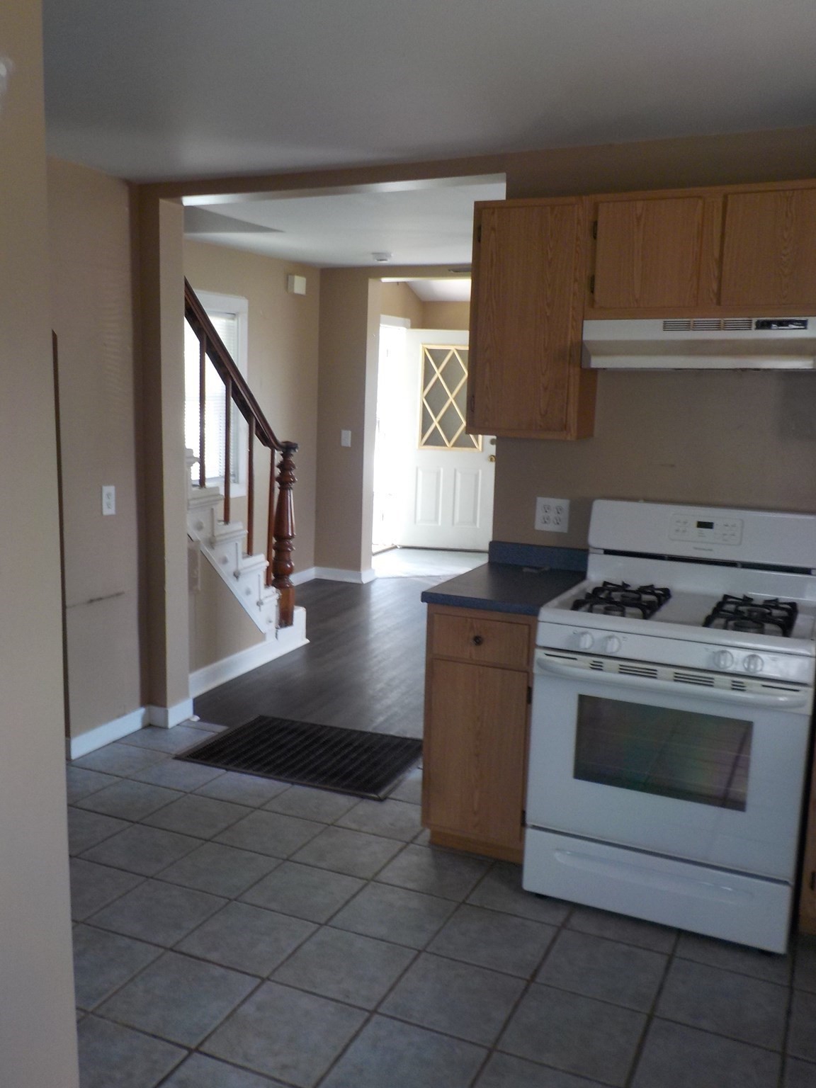 85 Maplewood Ave Property Photo 36