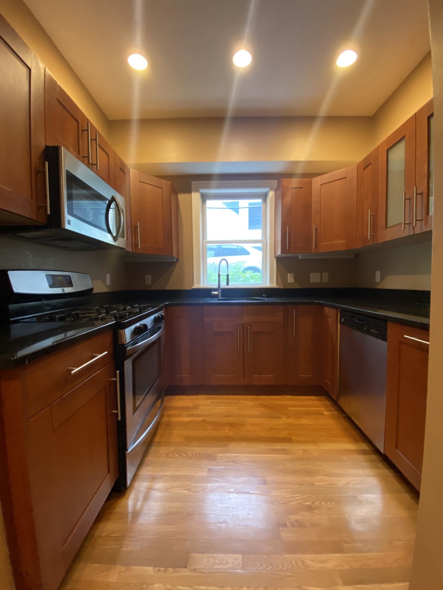 1592 Beacon St # 2a Property Photo 1