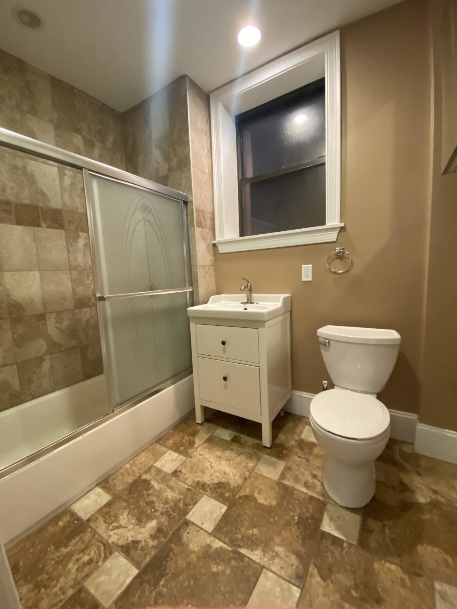 1592 Beacon St # 2a Property Photo 9