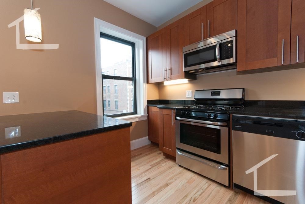 6 Lothian Rd # 3a Property Photo 2