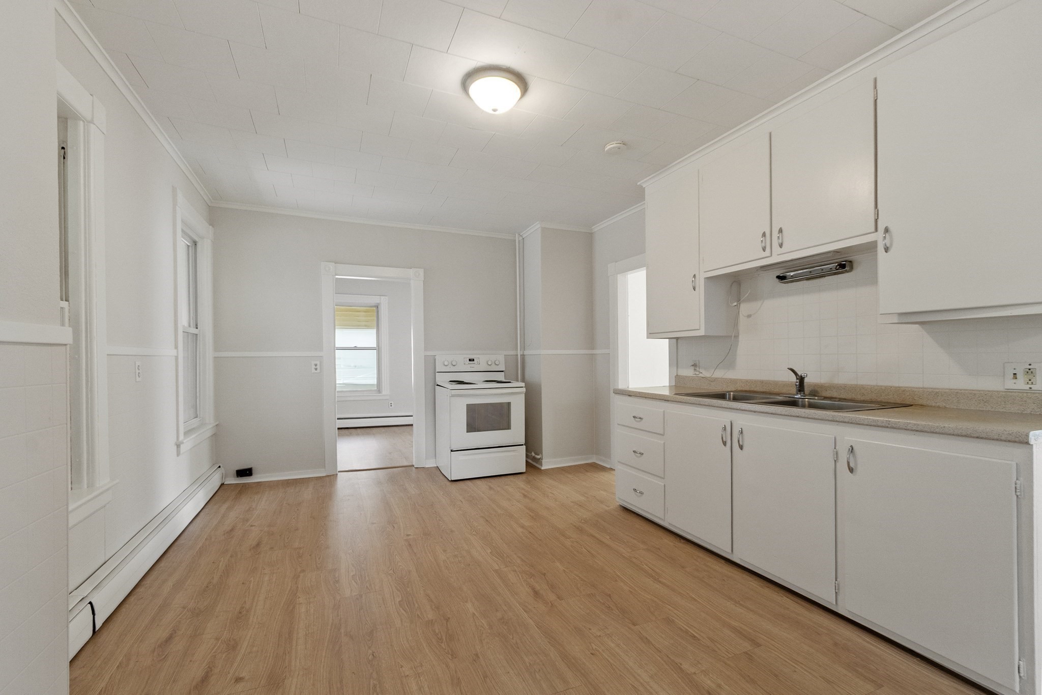 125 Cross St Property Photo 17