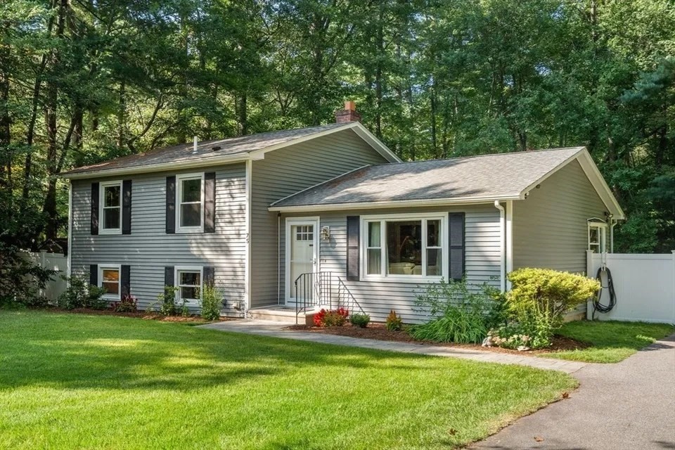 75 Westview Street Property Photo 1