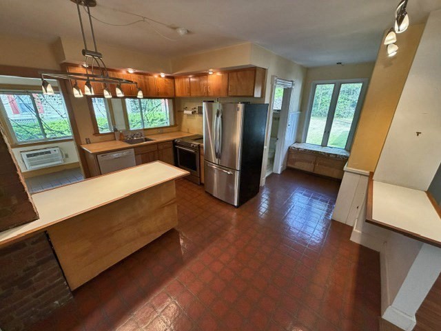 60 Massasoit Property Photo 3