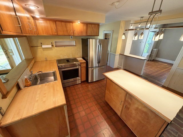 60 Massasoit Property Photo 4