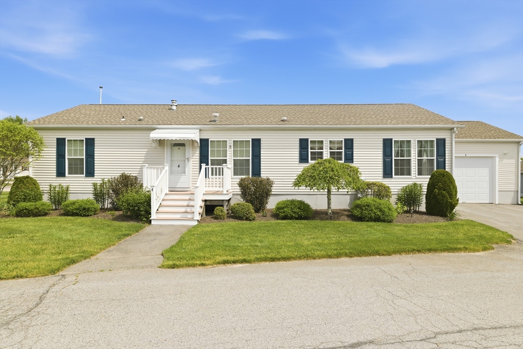 4 Fairway Drive Property Photo 1