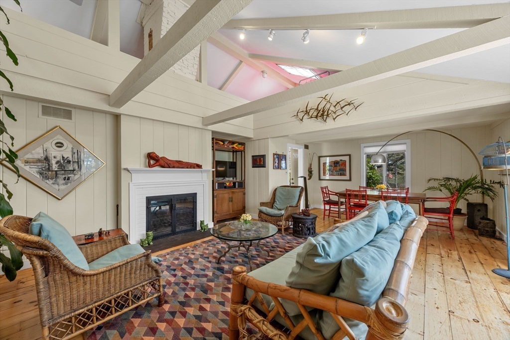2 Brettwood Rd Property Photo 8