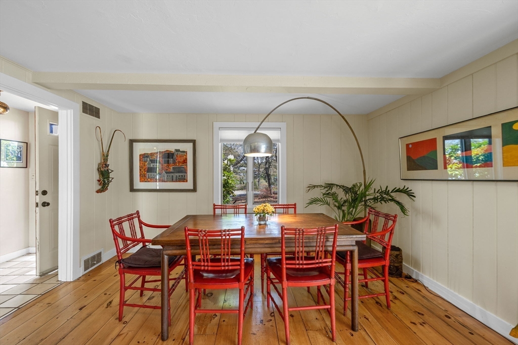 2 Brettwood Rd Property Photo 9