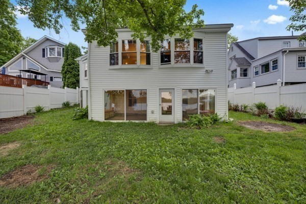 5 1/2 W Sutton Rd Property Photo 2