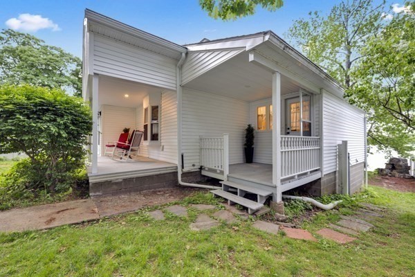 5 1/2 W Sutton Rd Property Photo 4