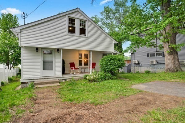 5 1/2 W Sutton Rd Property Photo 5