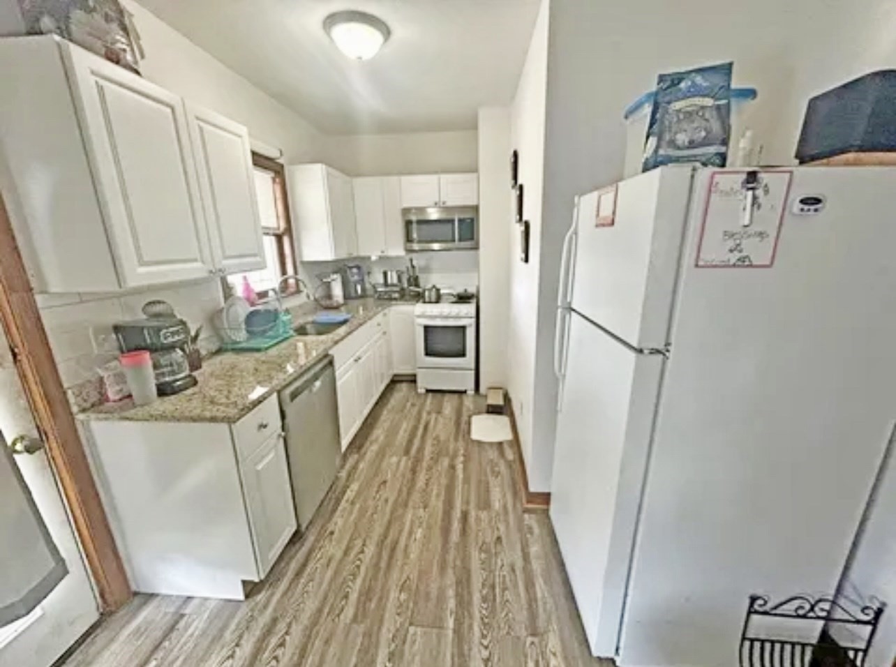 345 Park Ave # 3r Property Photo 2