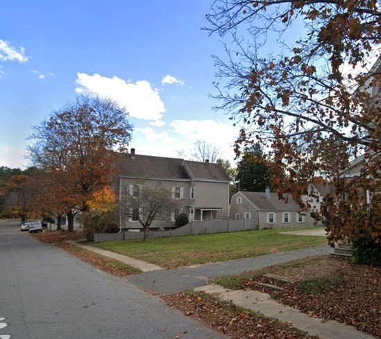 14b Maple Property Photo 1