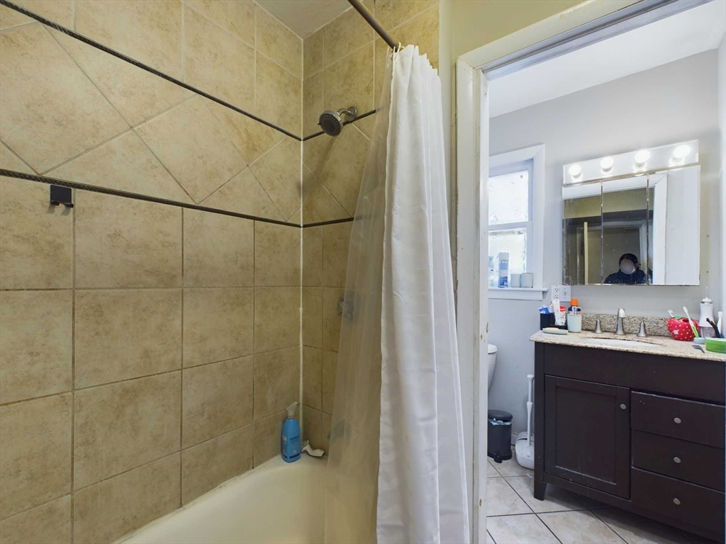 24 Chester # 1a Property Photo 4