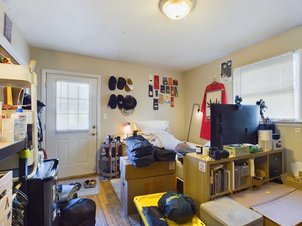 24 Chester # 1a Property Photo 7