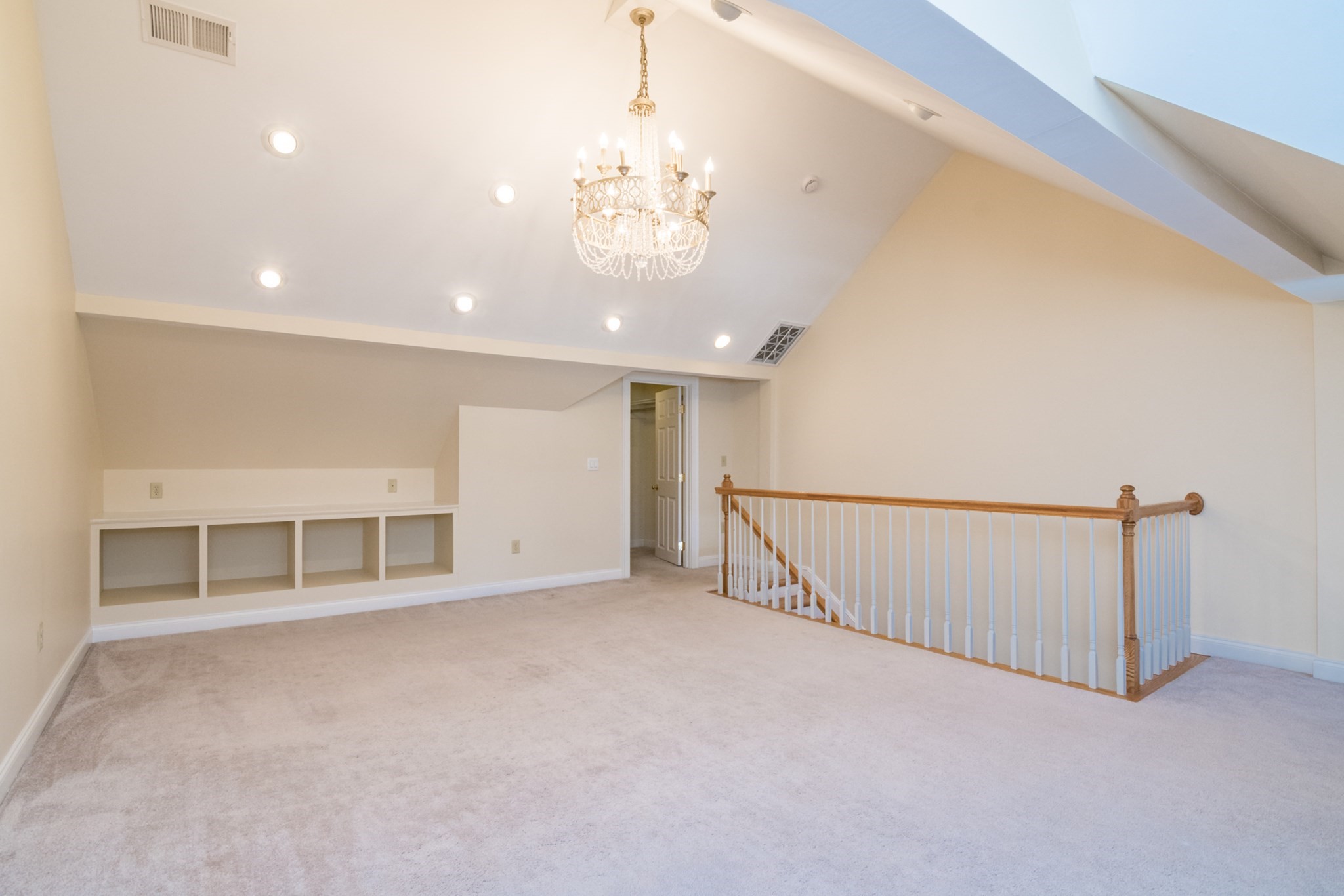 21 Lyman Rd # B Property Photo 20
