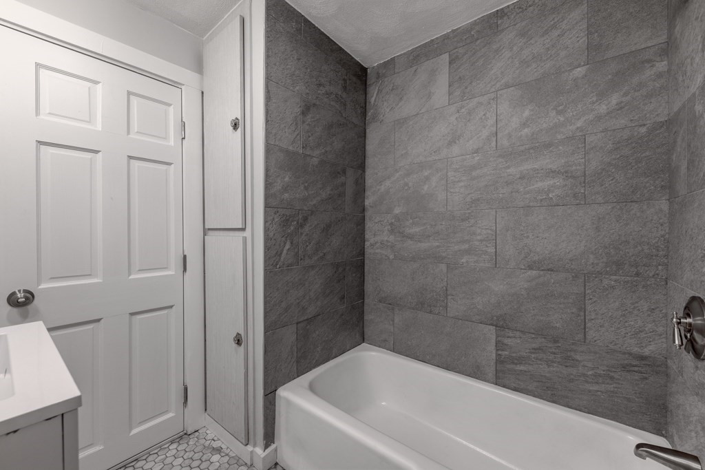 186 Marion # 2 Property Photo 10