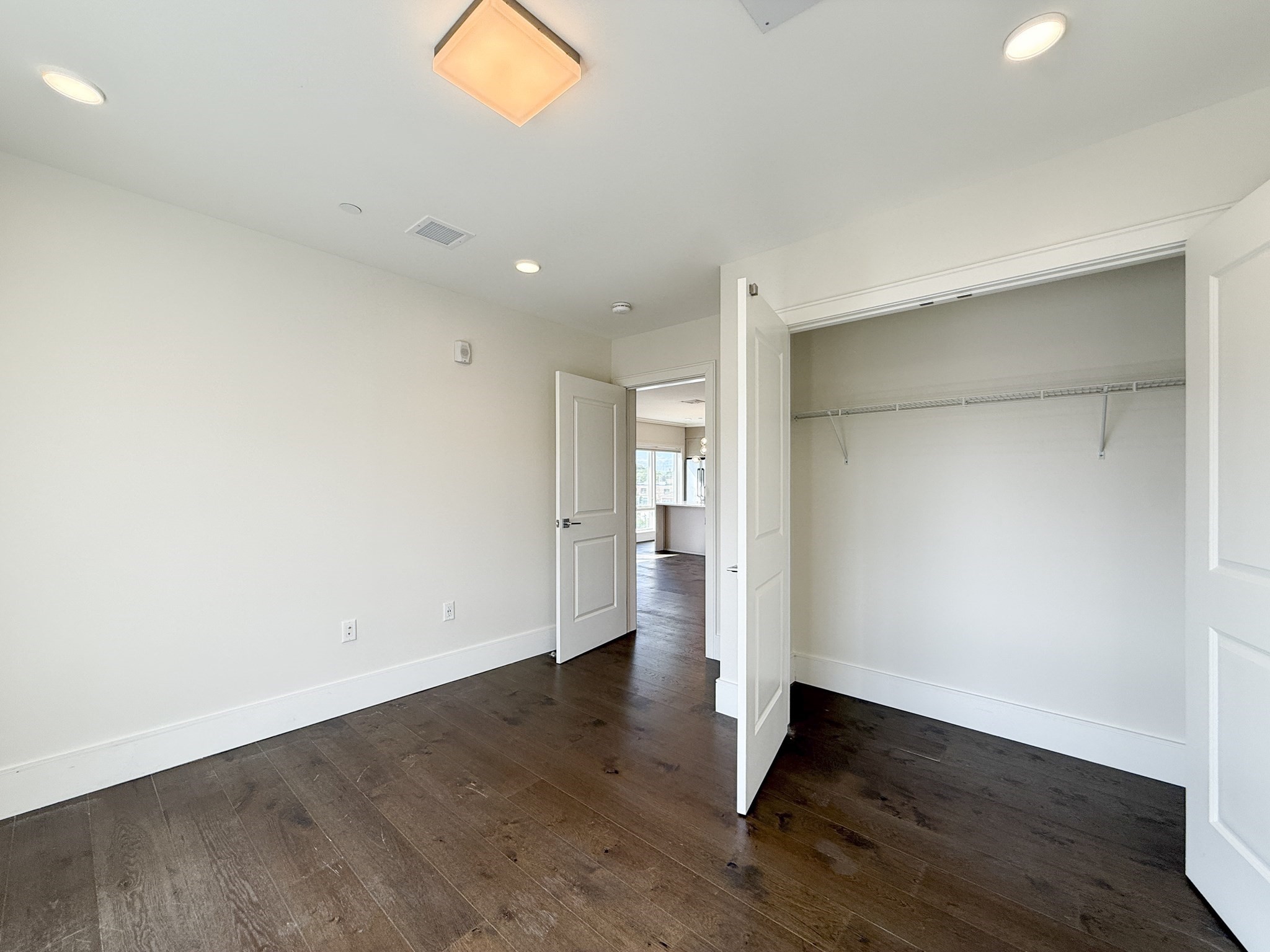 214 Market St # 406 Property Photo 9