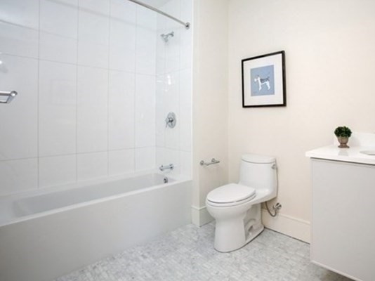 214 Market St # 406 Property Photo 11