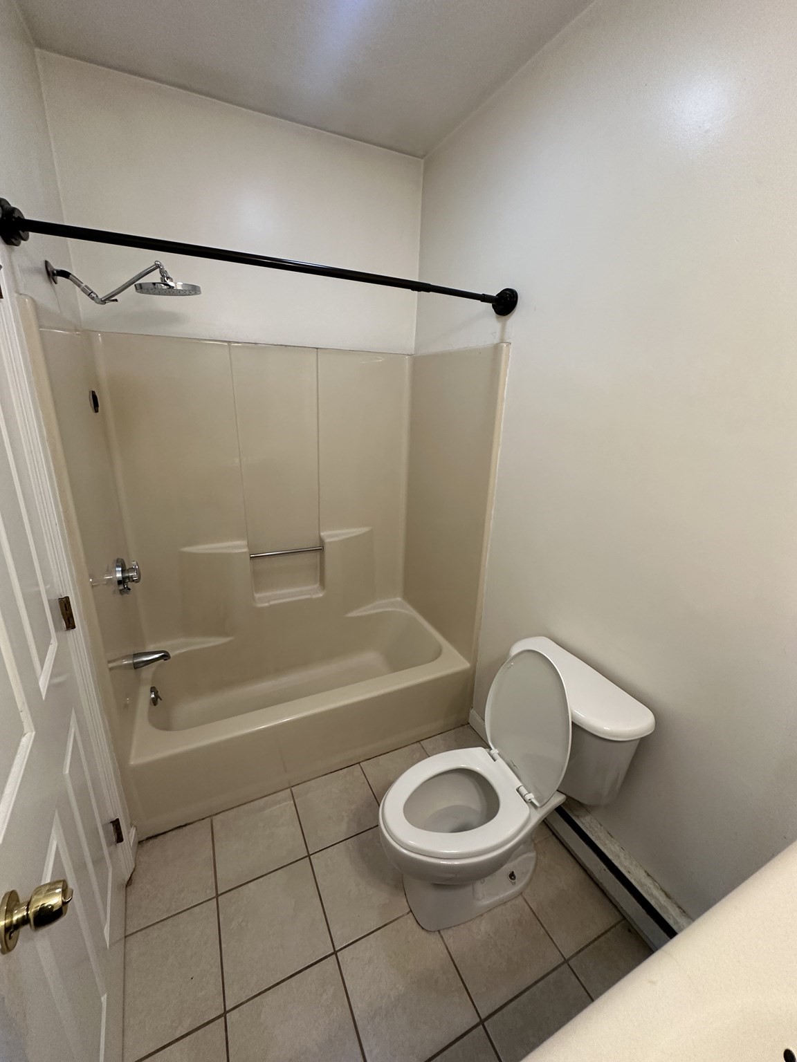 17a Peacedale Ave # 17a Property Photo 3