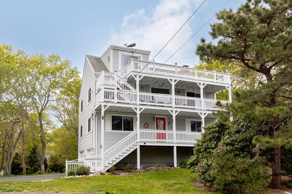 18 Remington Ln