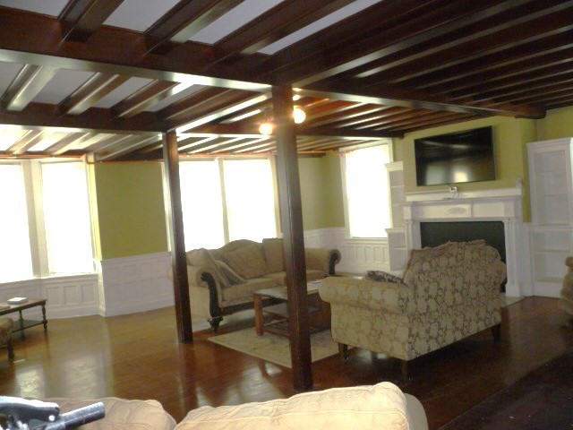 52 Ash St Property Photo 6