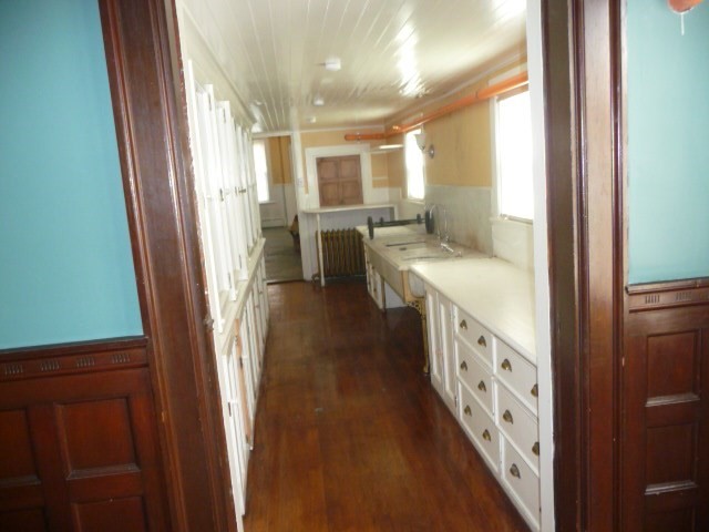 52 Ash St Property Photo 8