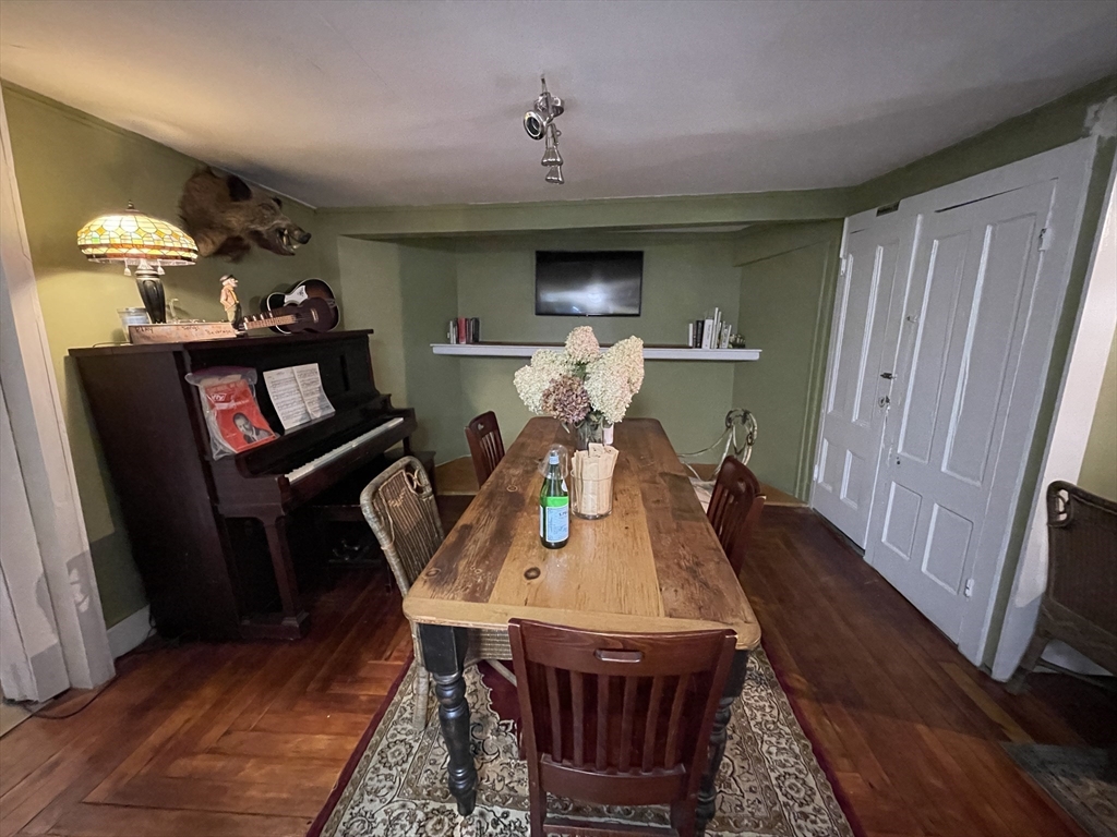 628 Craigville Beach Rd Property Photo 13