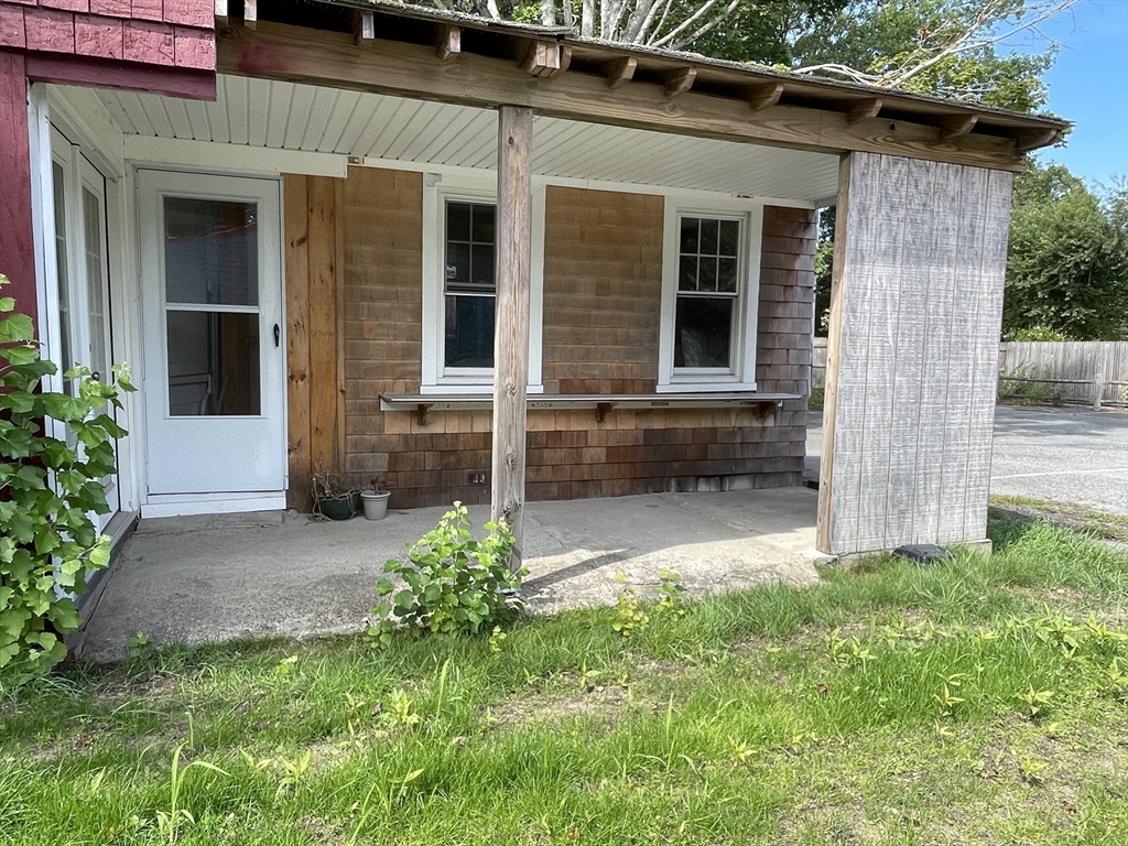 628 Craigville Beach Rd Property Photo 17