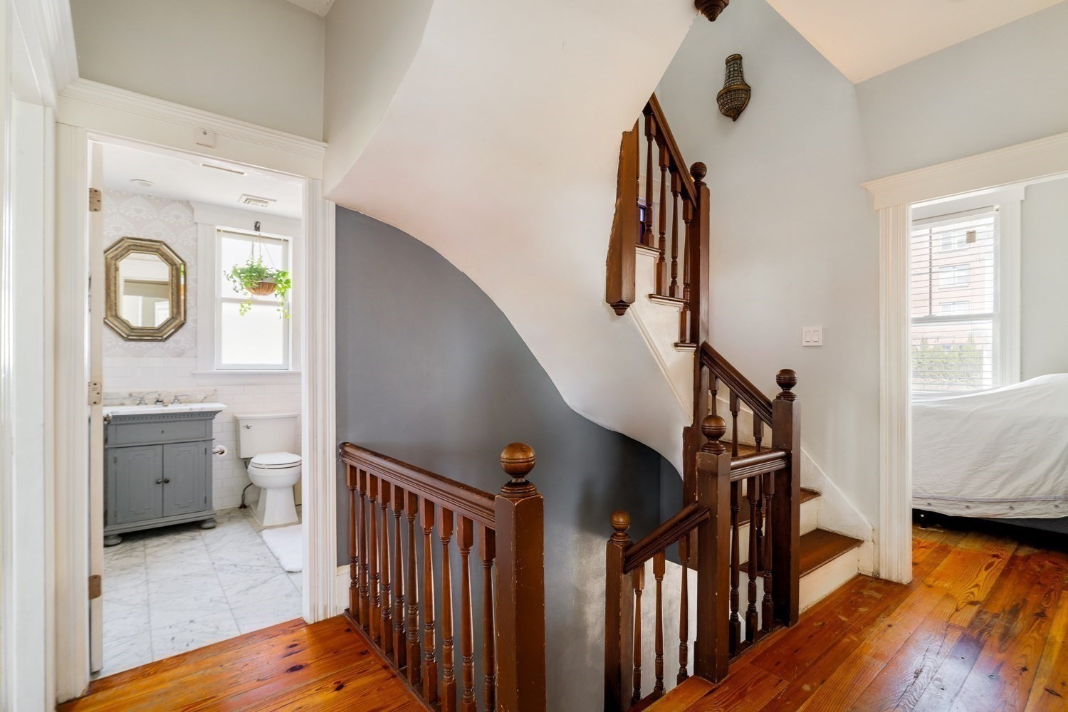 70 Oxford St Property Photo 19