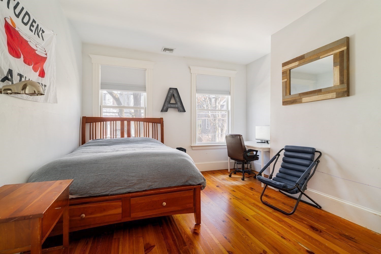 70 Oxford St Property Photo 22