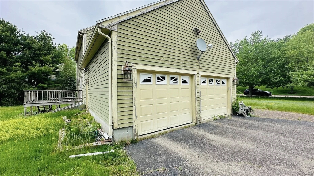 4 Canoe River Rd Property Photo 5