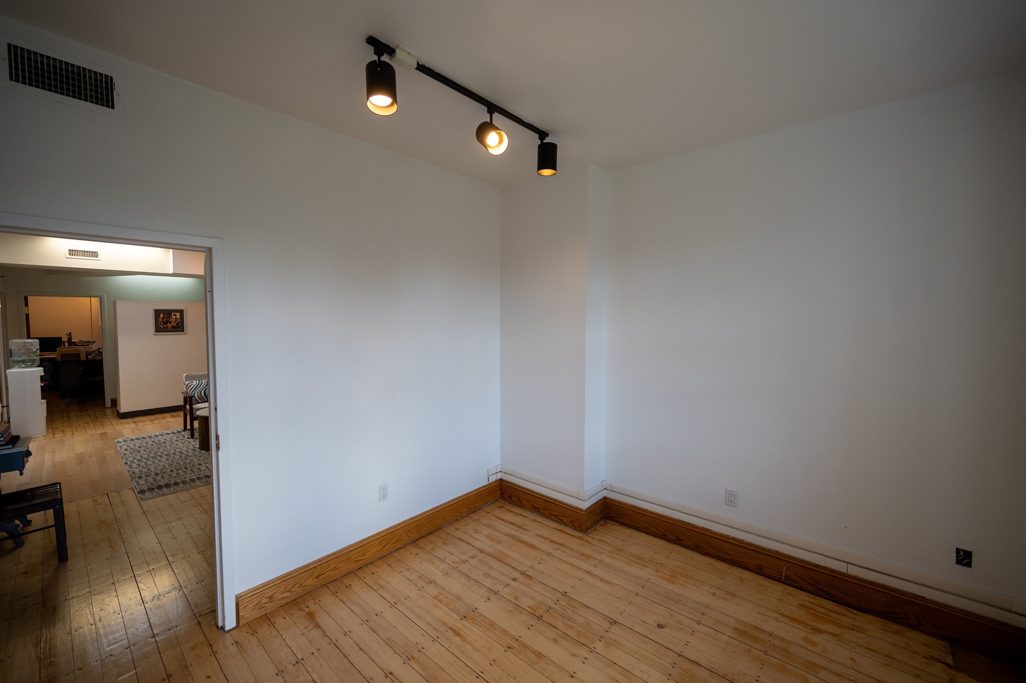 268 Newbury St # 4a Property Photo 6