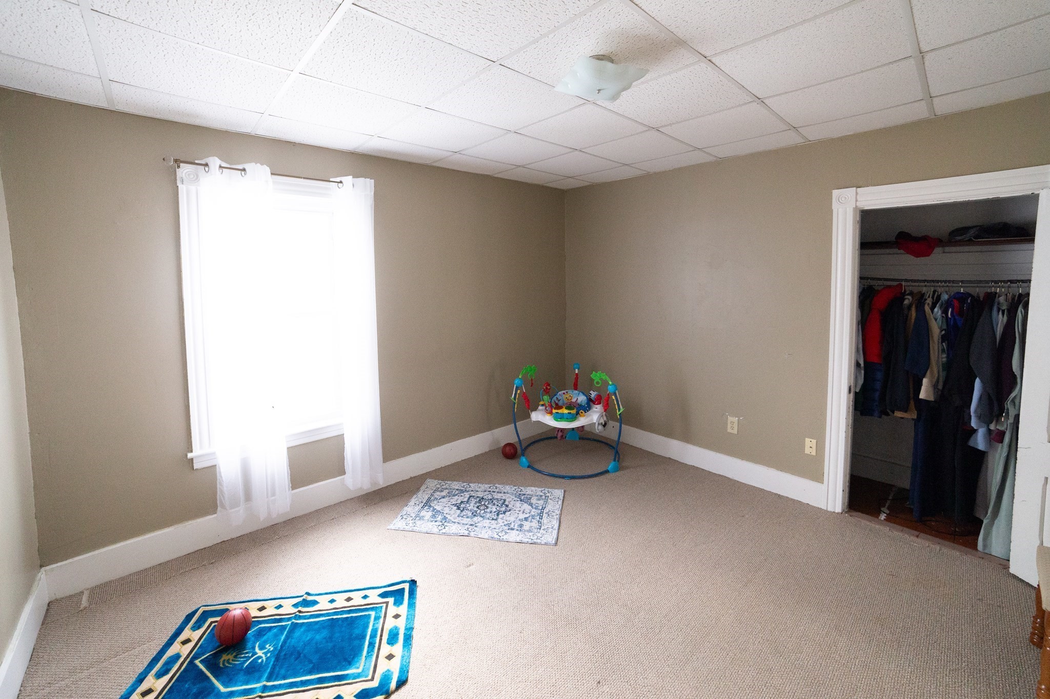 5 Suffield St Property Photo 14