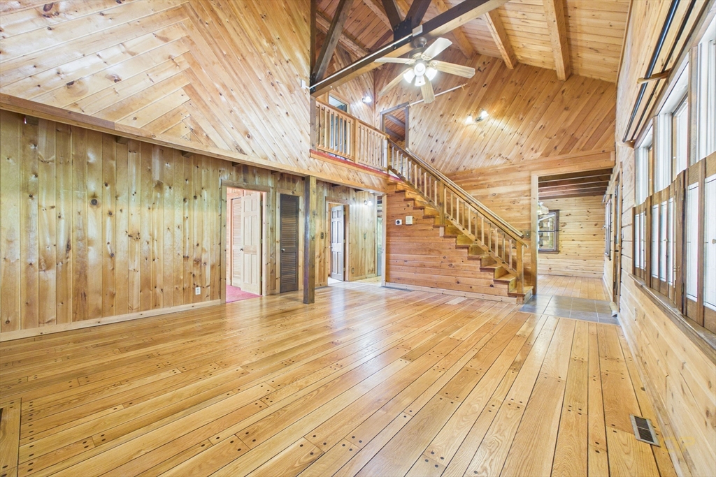 6 Sunnyside Ave Property Photo 9