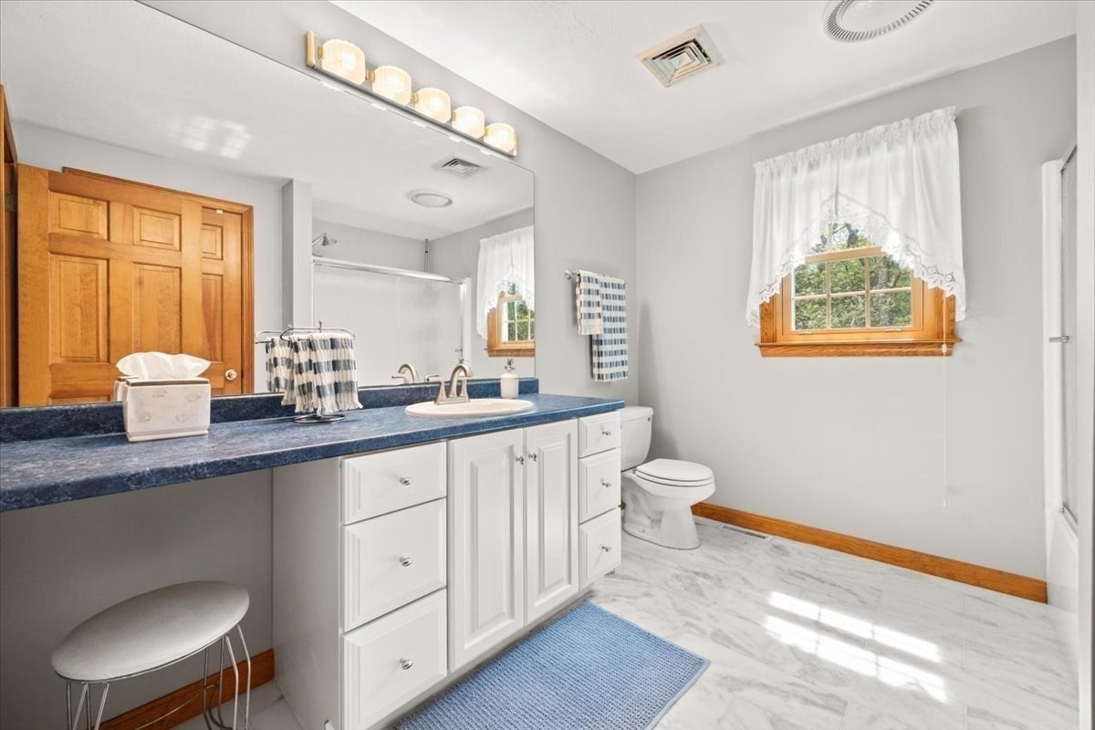 2 Furlong Circle Property Photo 29
