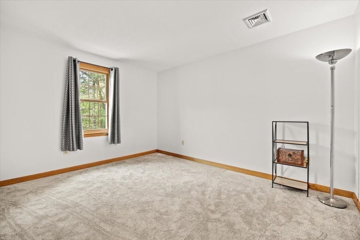 2 Furlong Circle Property Photo 30