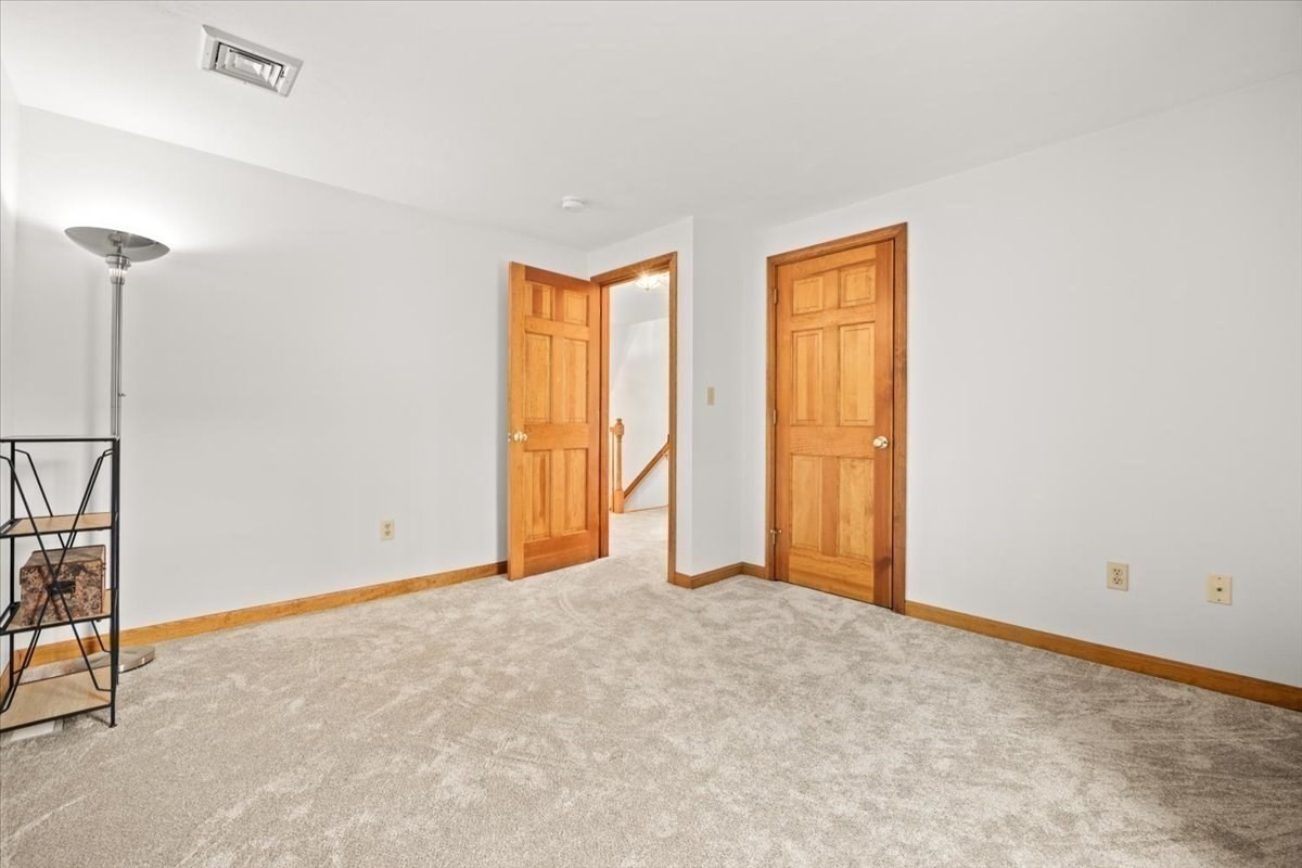 2 Furlong Circle Property Photo 32