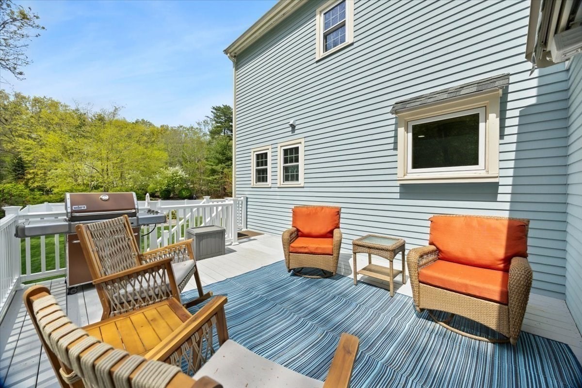 2 Furlong Circle Property Photo 35