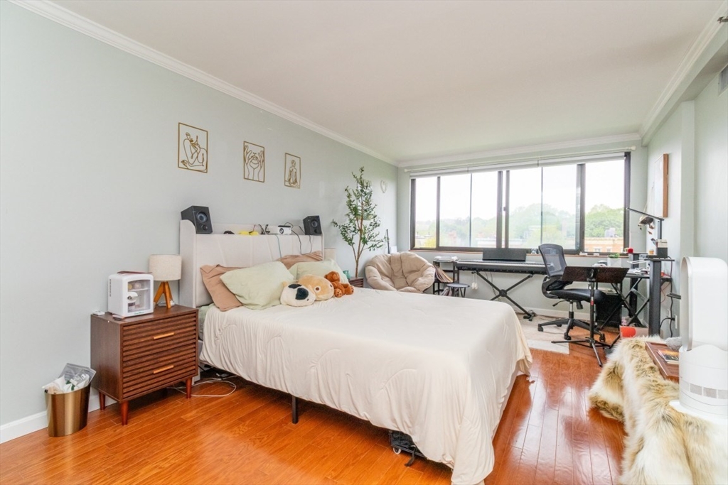 1731 Beacon St. # 520 Property Photo 5