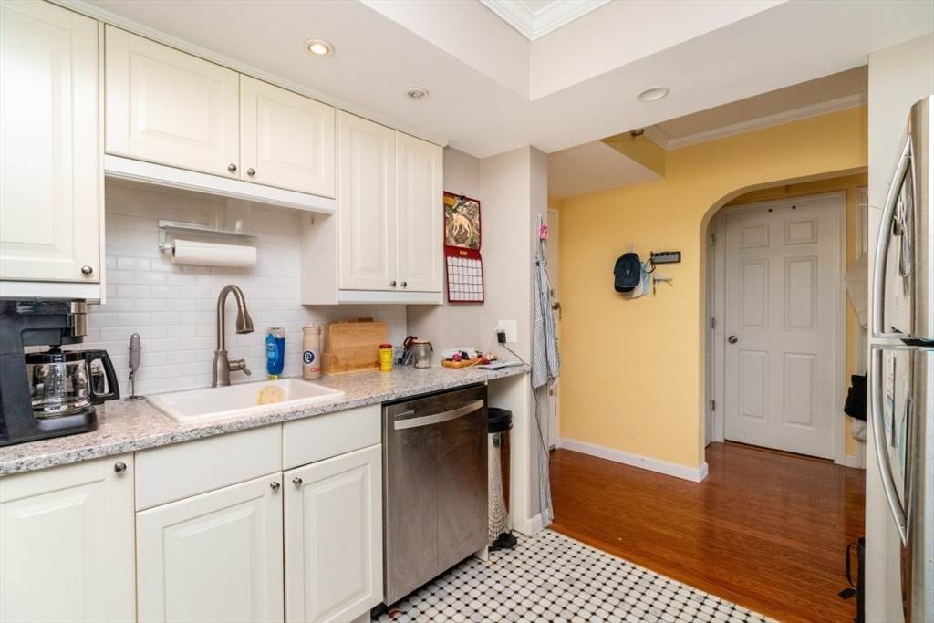 1731 Beacon St. # 520 Property Photo 9