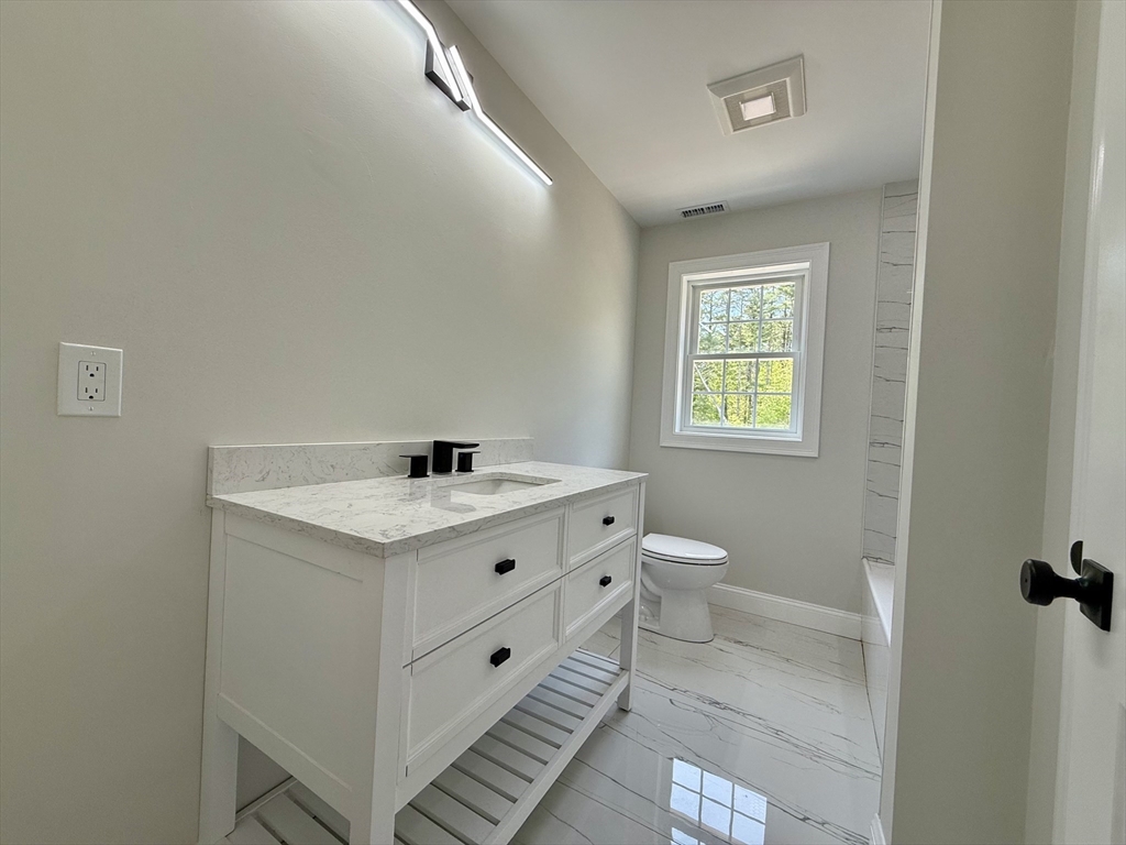 1 Great Woods Cir Property Photo 11