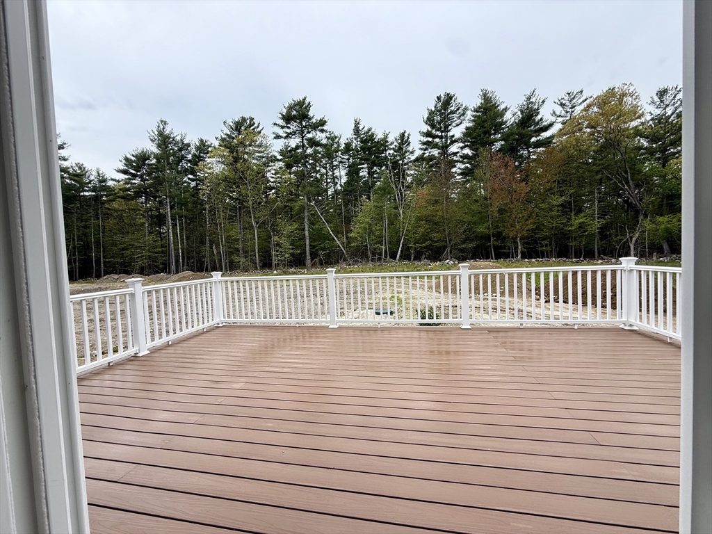 1 Great Woods Cir Property Photo 18