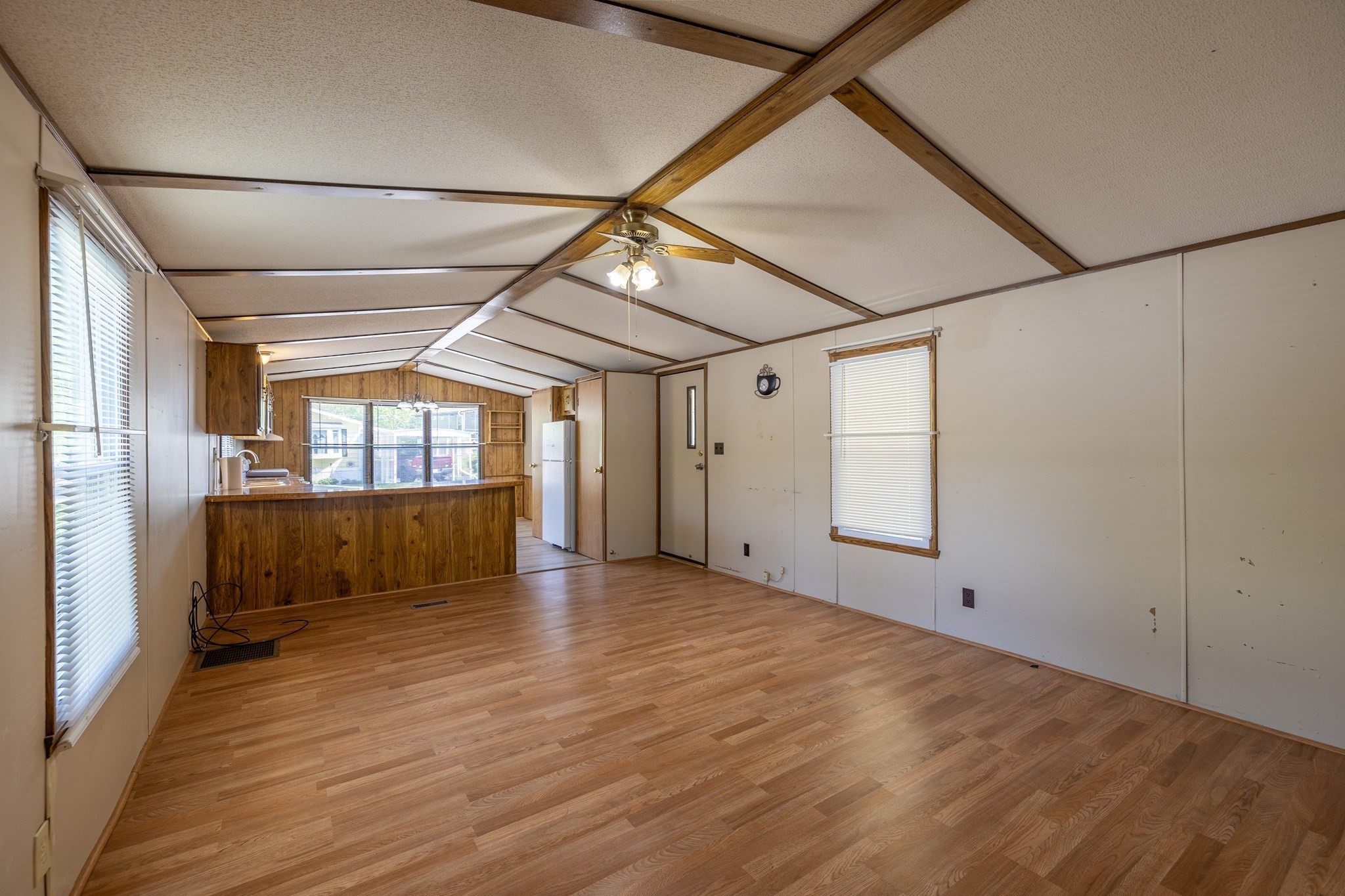 131 Pine Ave Property Photo 13