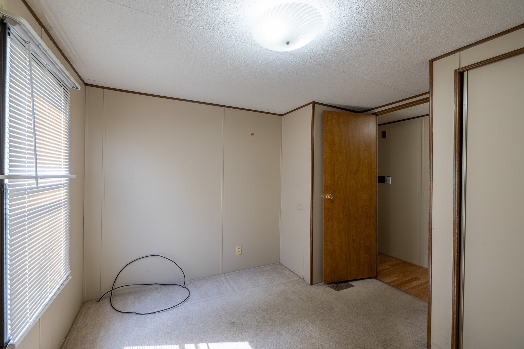 131 Pine Ave Property Photo 16